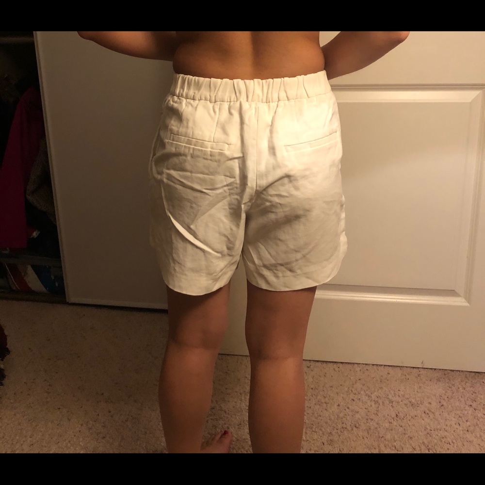 White short - Picture 3 of 4